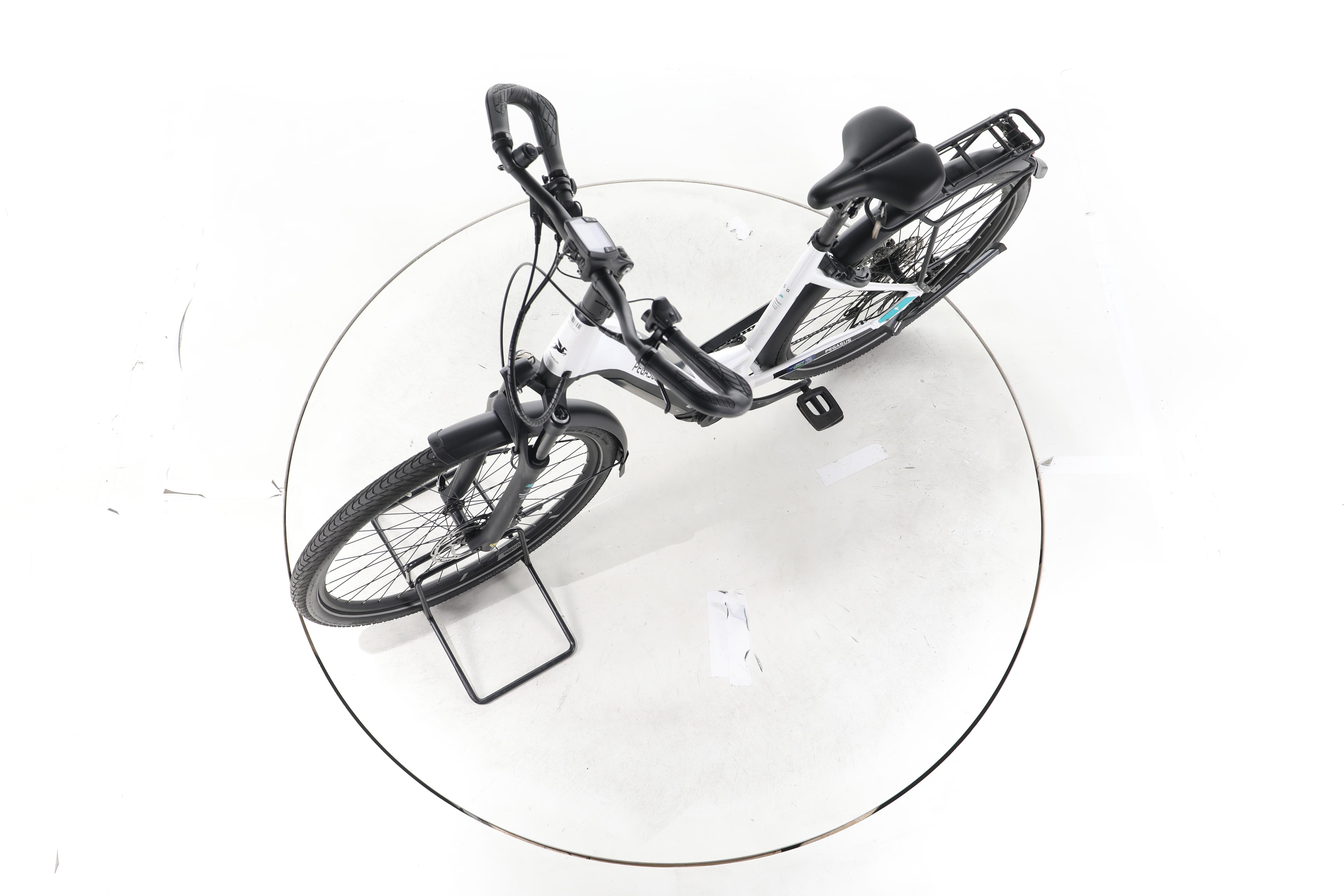 Pegasus Premio EVO Lite Trekking E-Bike Tiefeinsteiger - Image 18