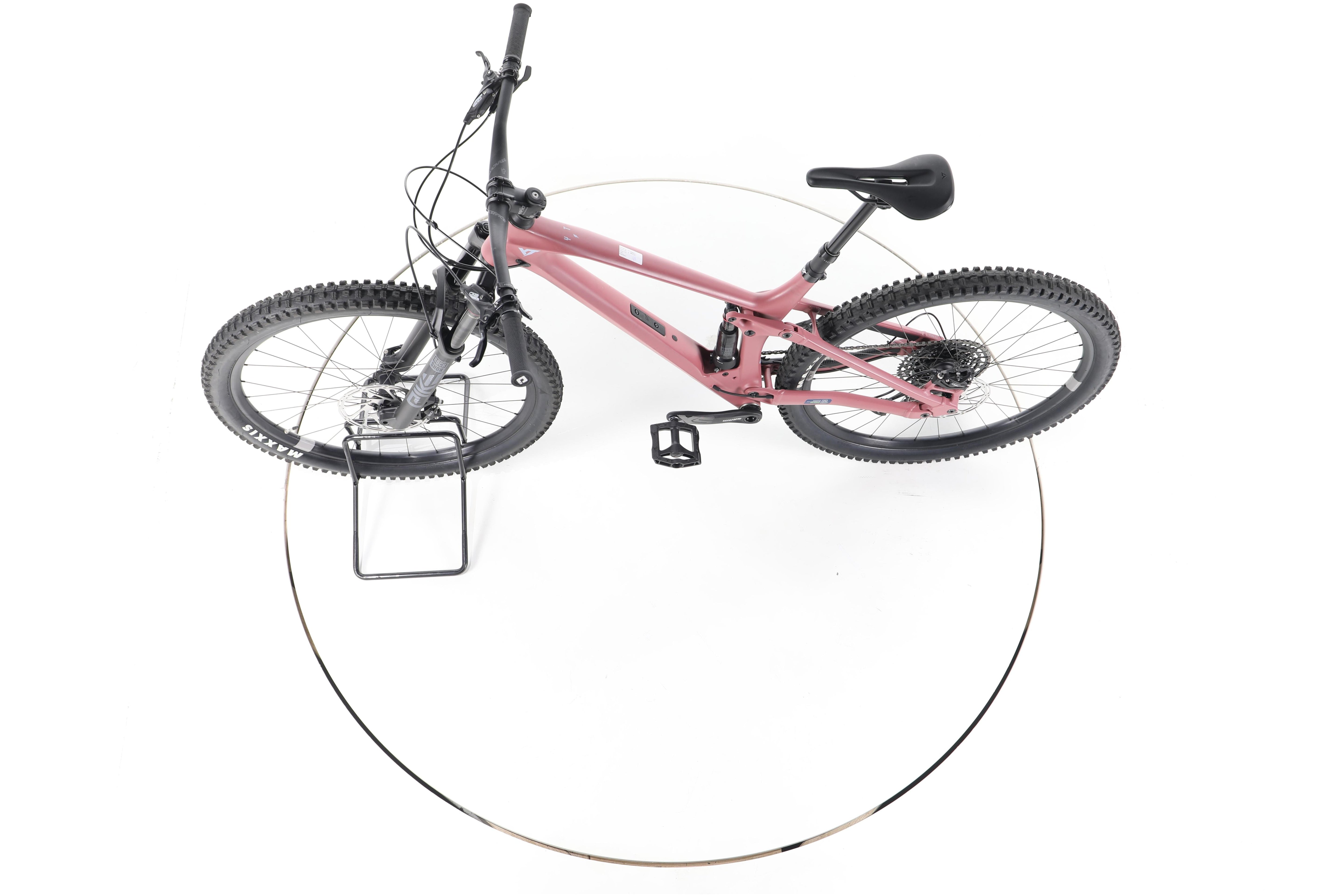 YT Izzo Core 1 - Image 19