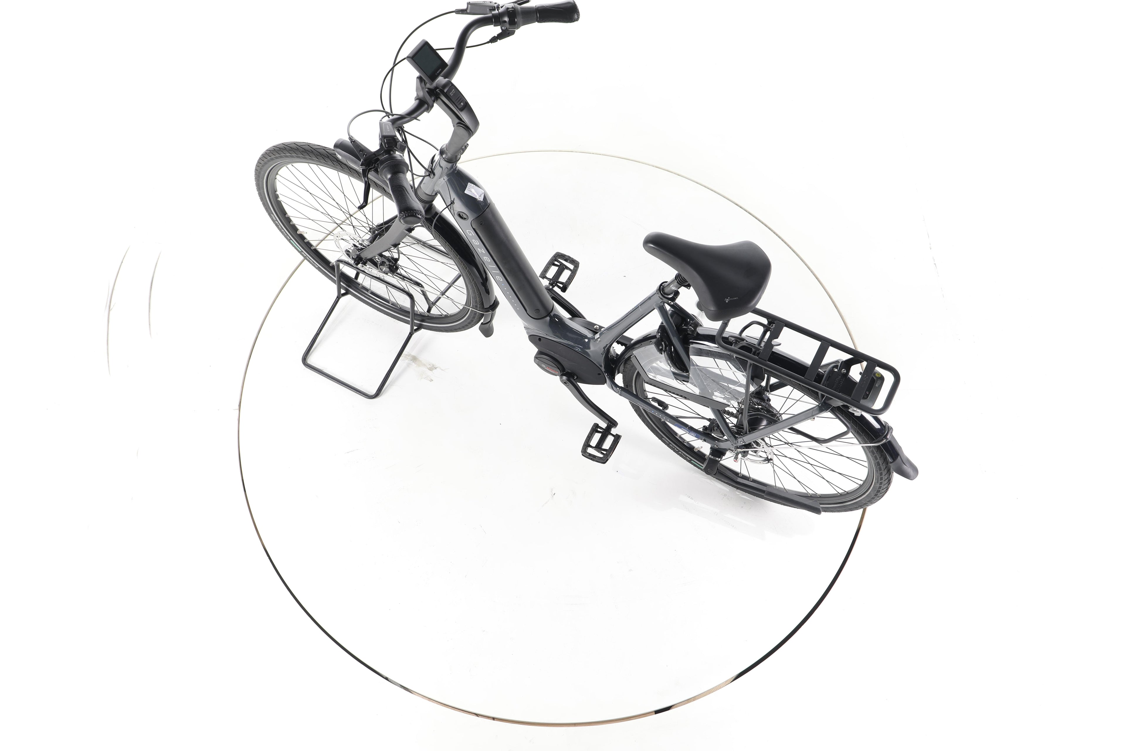 Gazelle Grenoble C5 HMB City E-Bike Tiefeinsteiger 2023 - Image 20