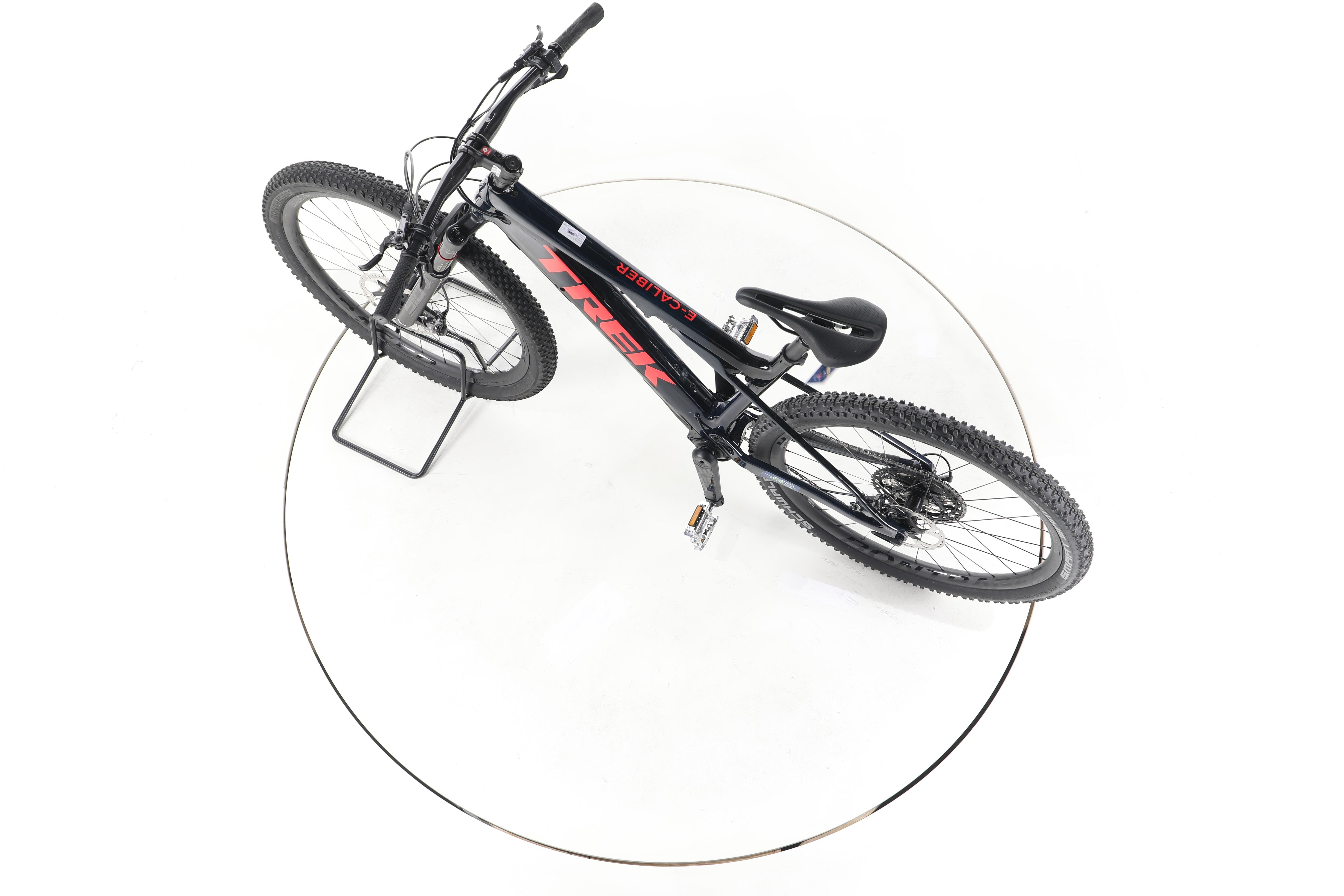 Trek E-Caliber 9.8 XT E-Bike Fully Carbon 2024 - Image 20