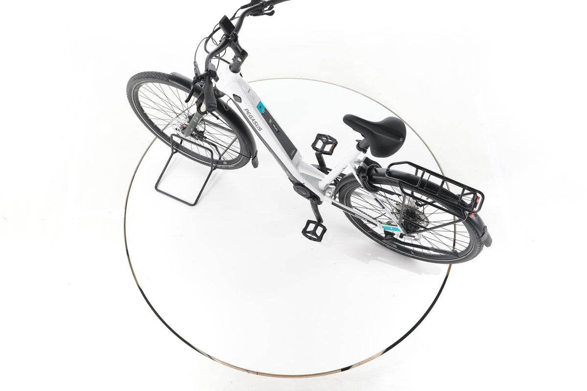 Pegasus Premio EVO 10 Lite Trekking E-Bike Tiefeinsteiger - Image 20
