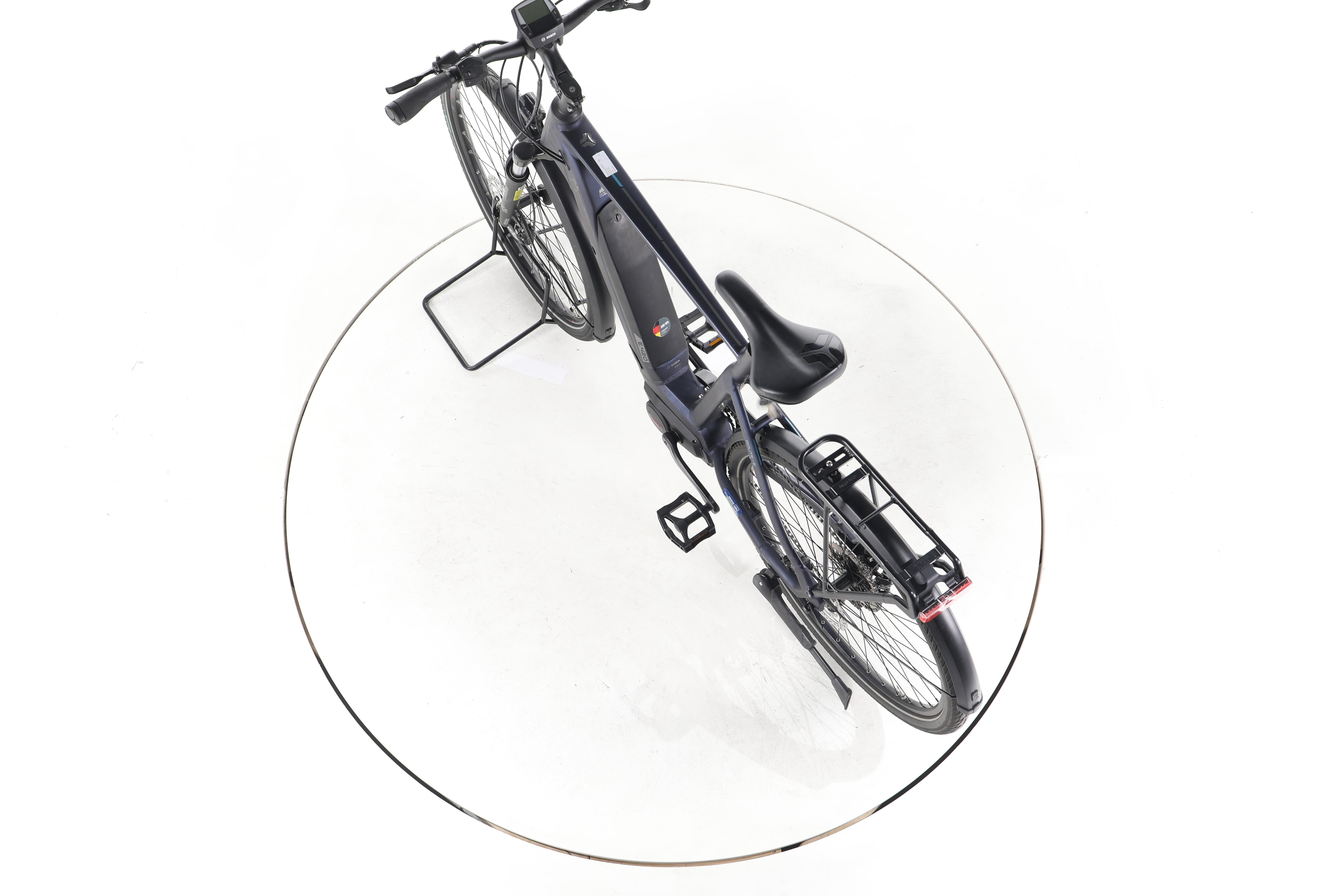 Carver Route E.420 Trekking E-Bike - Image 21
