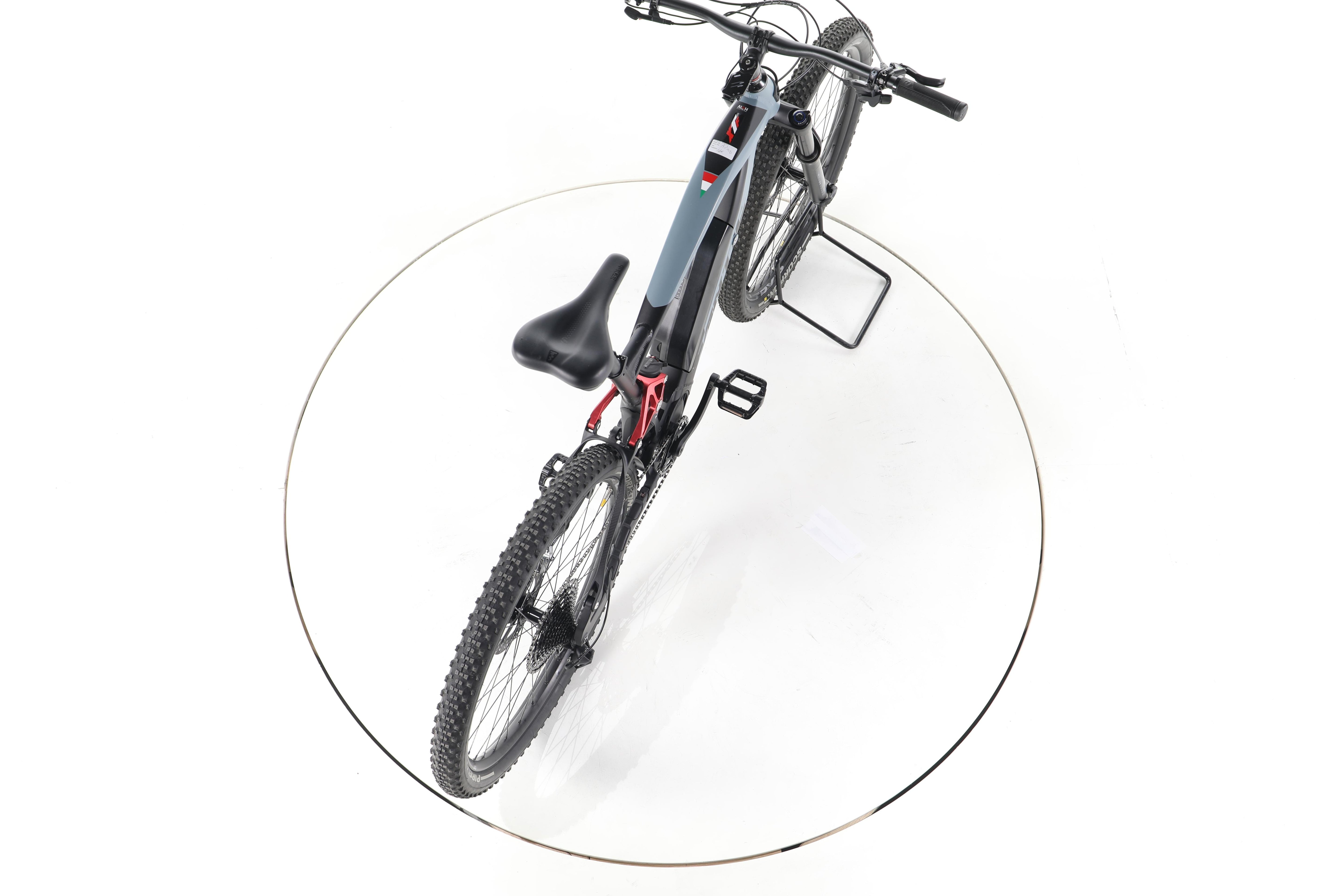 Fantic XTF 1.5 E-Bike Fully - Image 23