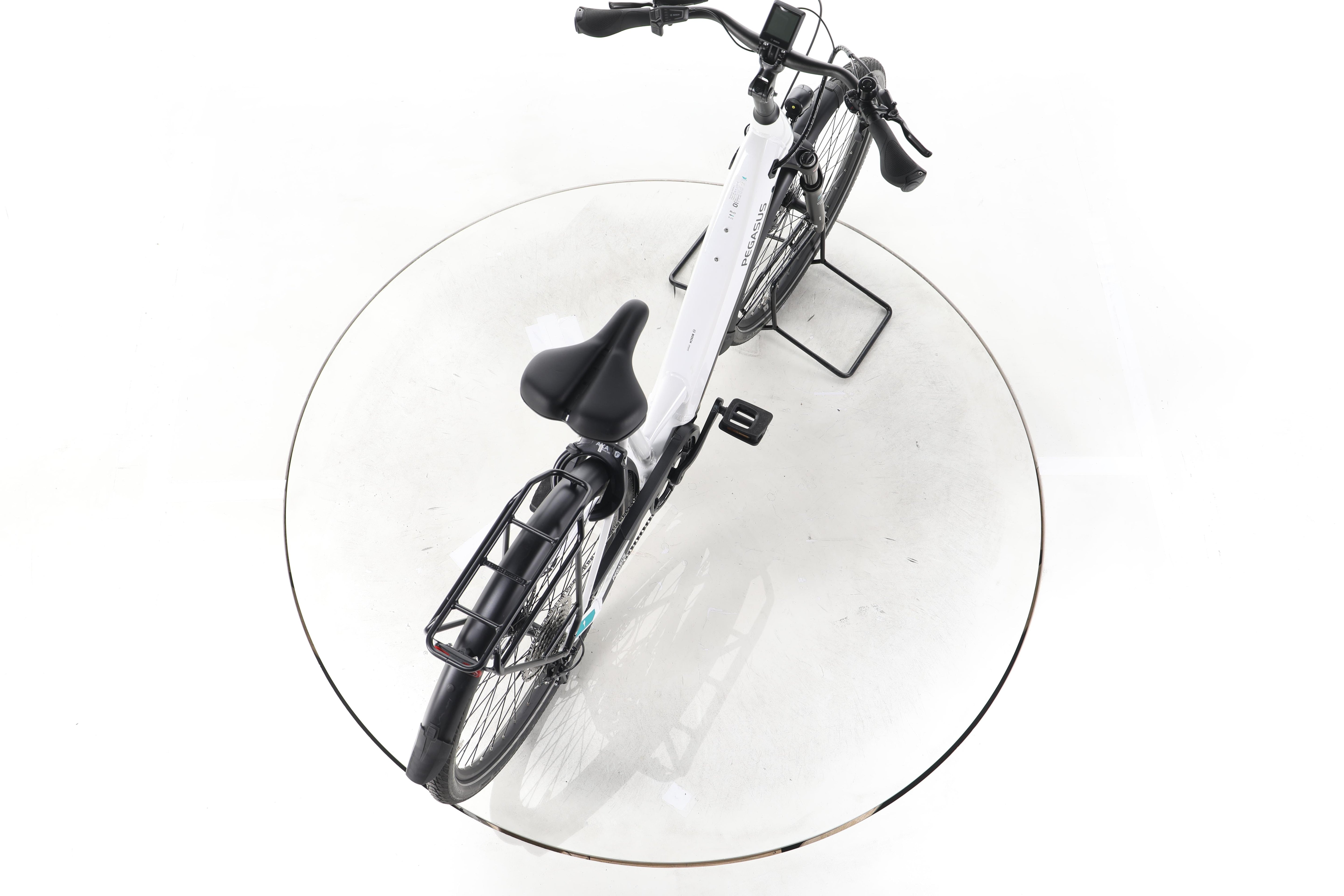 Pegasus Premio EVO Lite Trekking E-Bike Tiefeinsteiger - Image 23