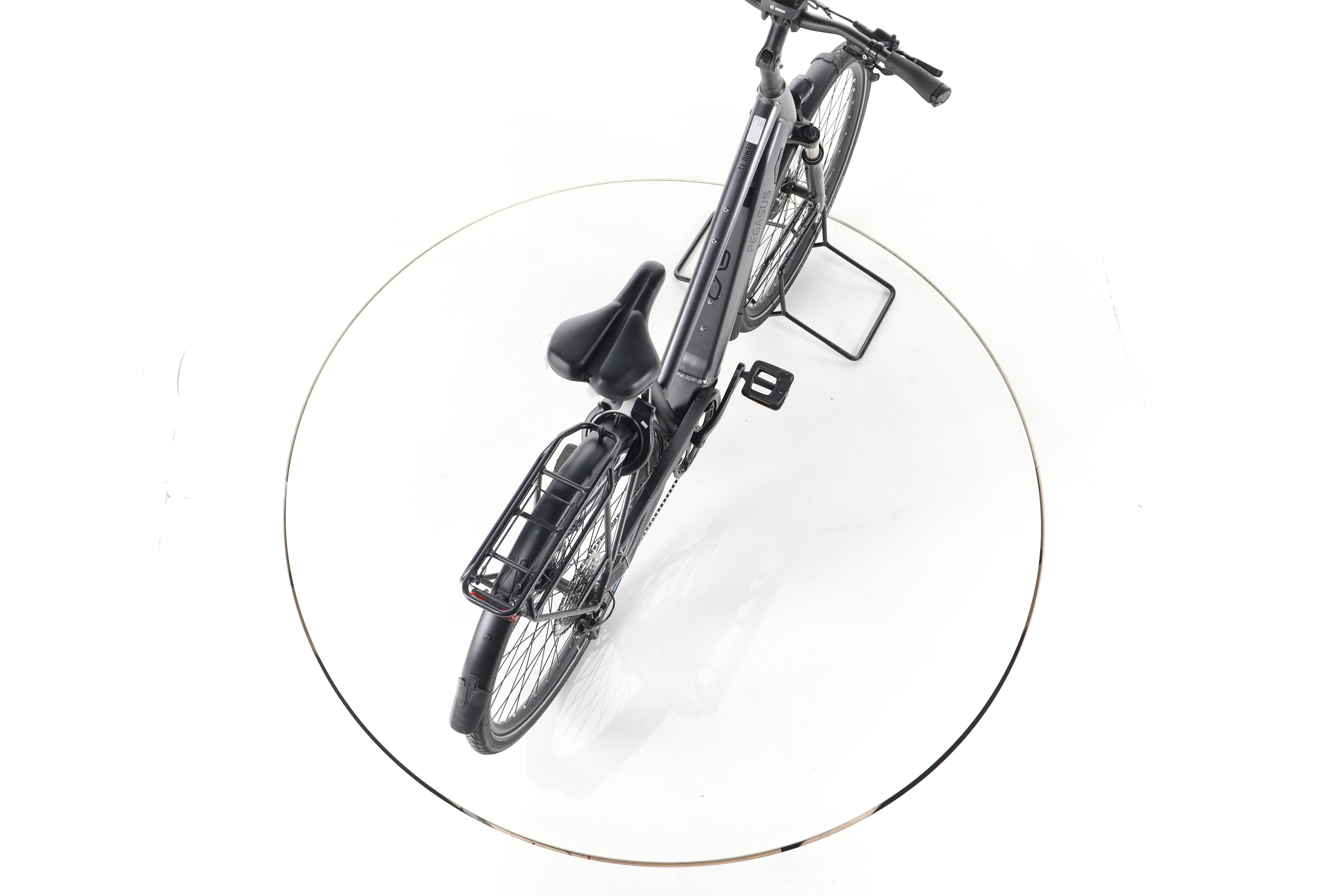 Pegasus Premio EVO 10 Lite Trekking E-Bike Tiefeinsteiger - Image 23
