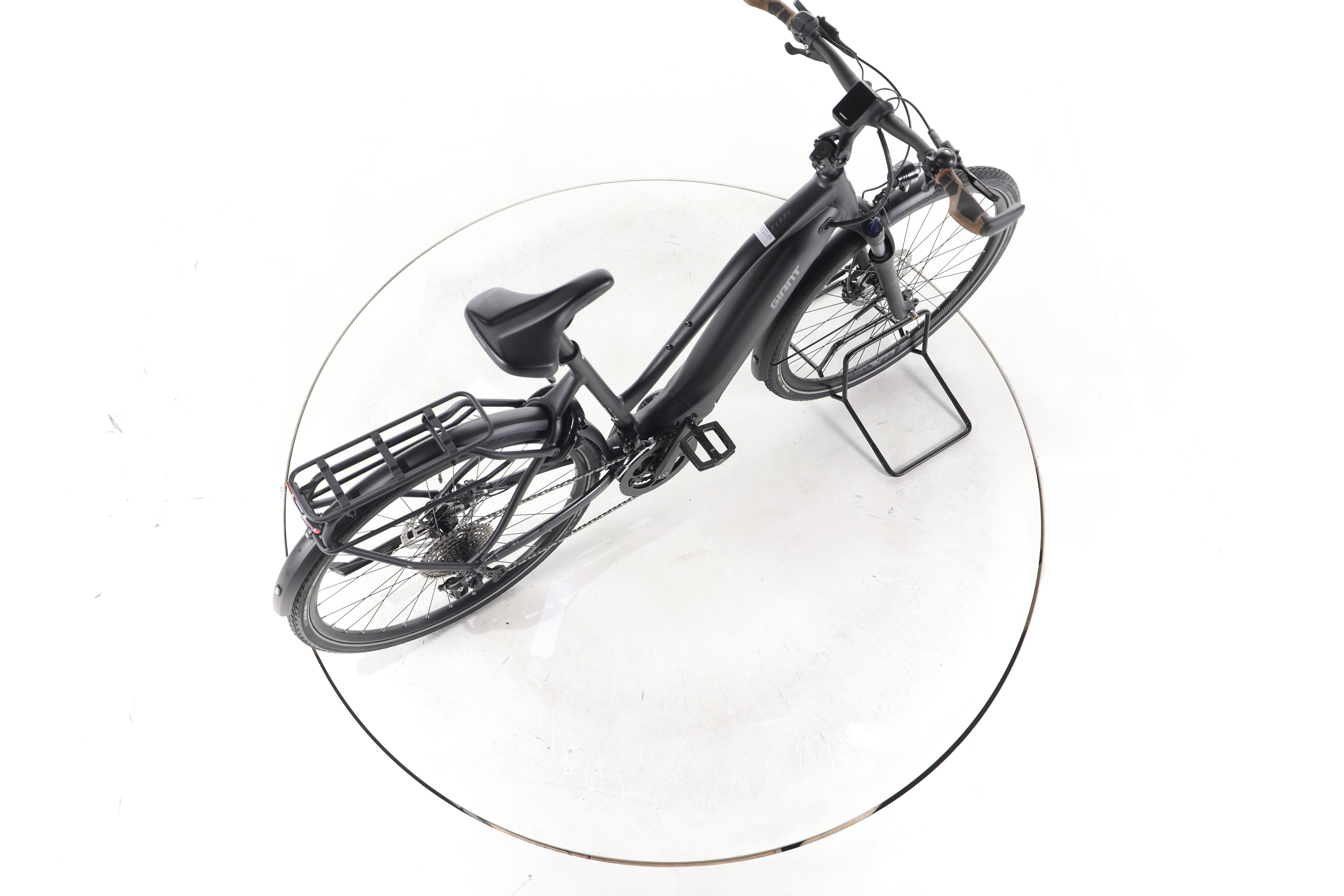 Giant Explore E+1 Trekking E-Bike - Image 24