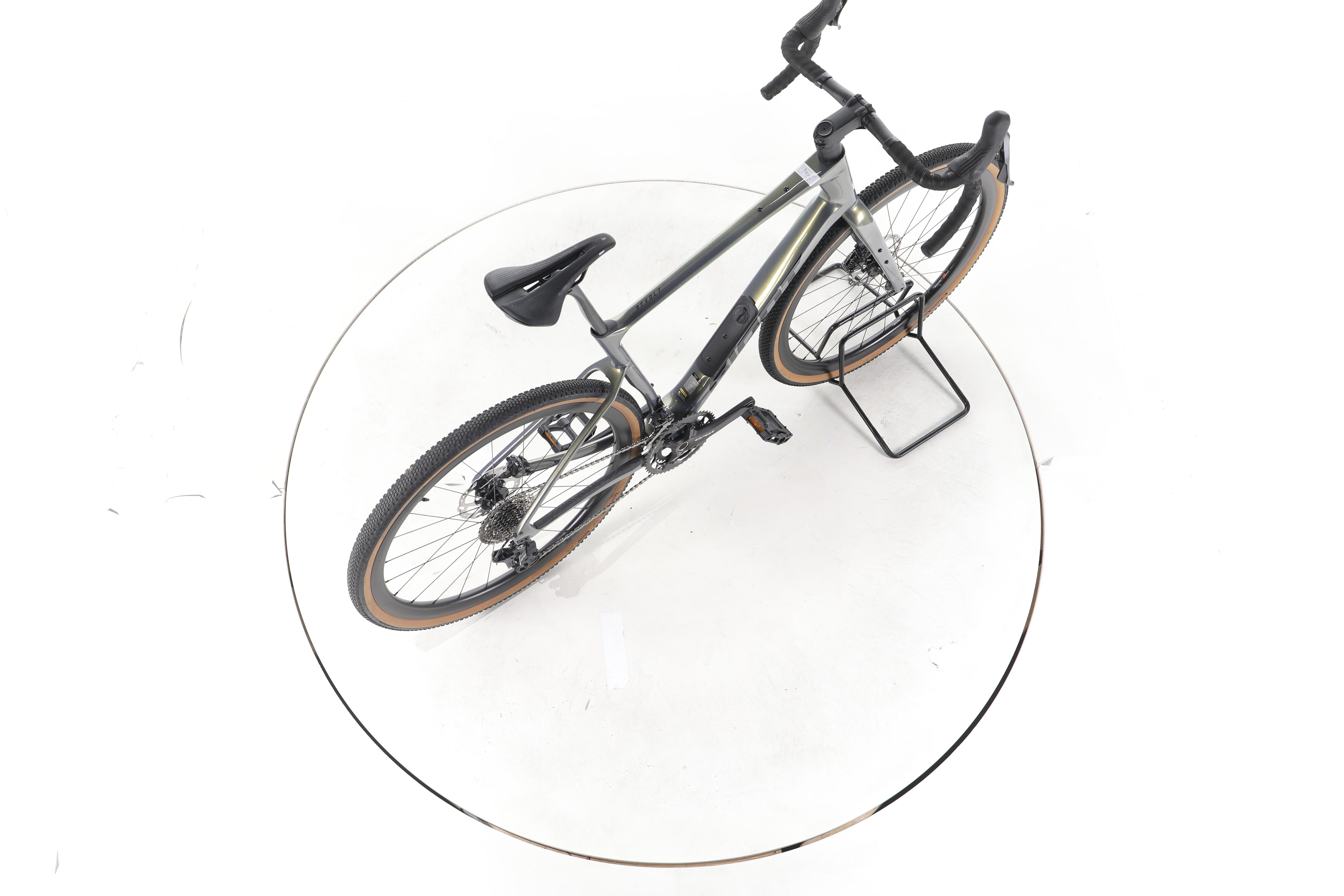 Giant Revolt Advanced 0 Gravelbike Carbon - Image 24