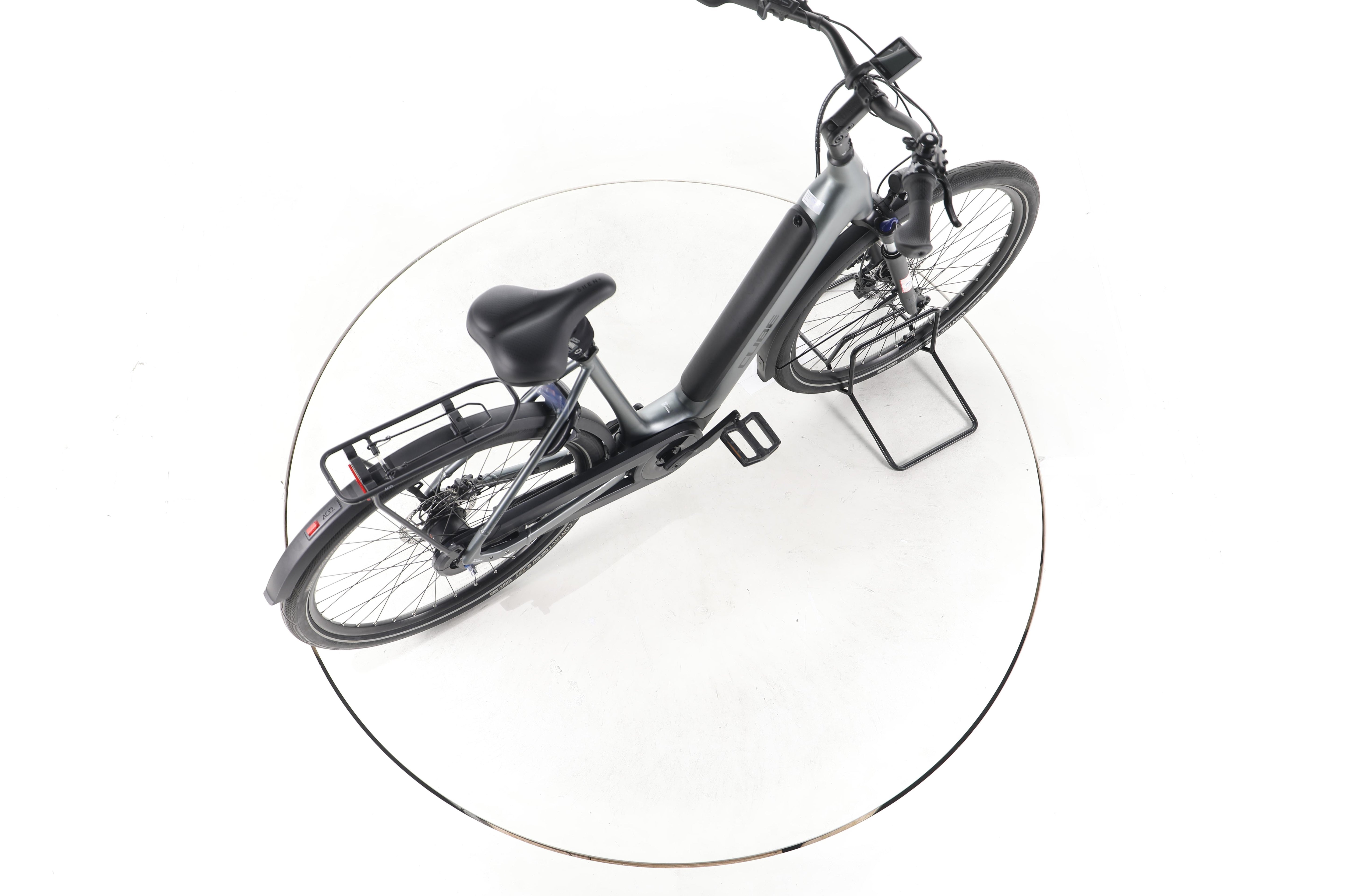 Cube 23  SUPREME HYBRID PRO City E-Bike Tiefeinsteiger - Image 24