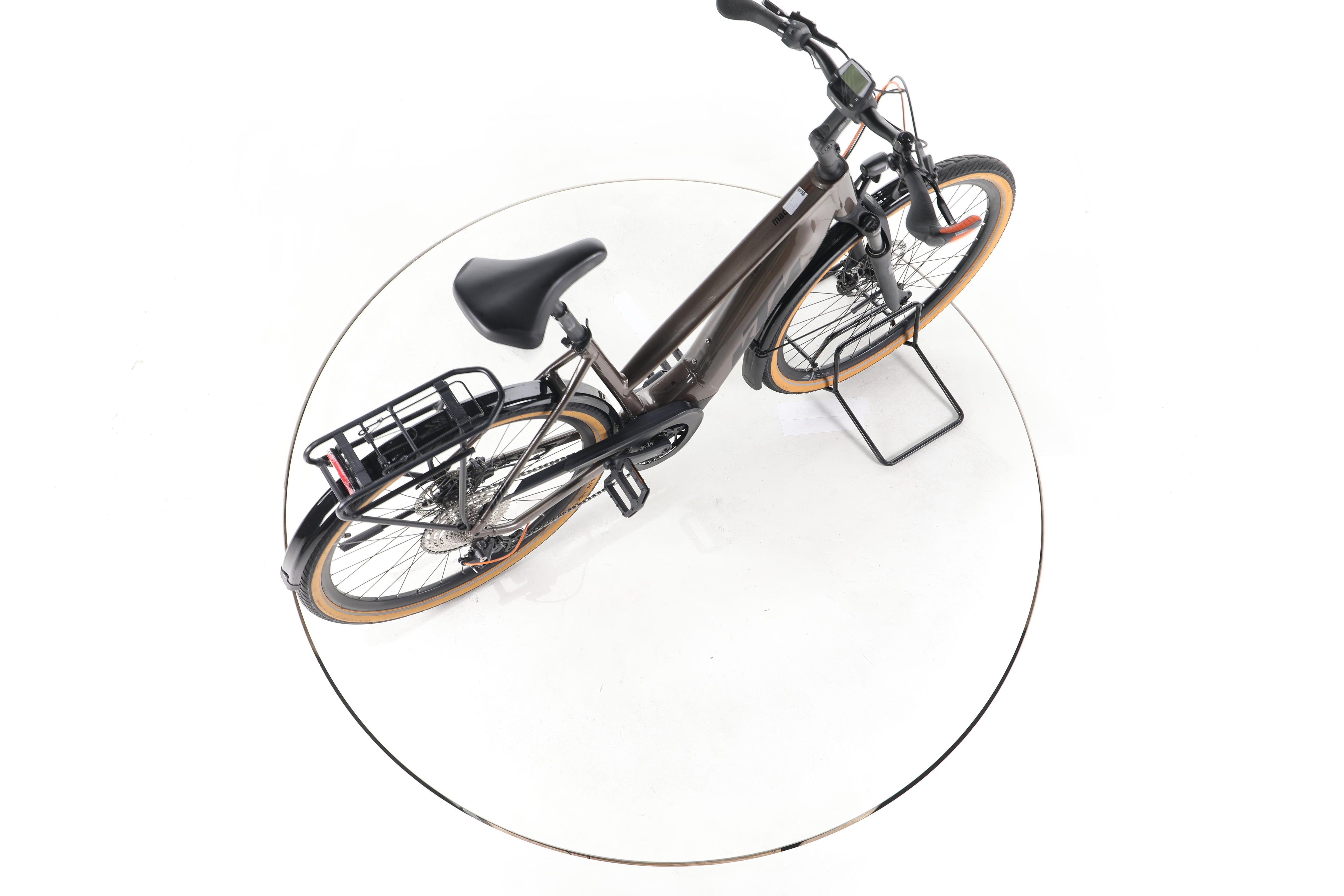 KTM Macina Ultimate Pro Trekking E-Bike - Image 24