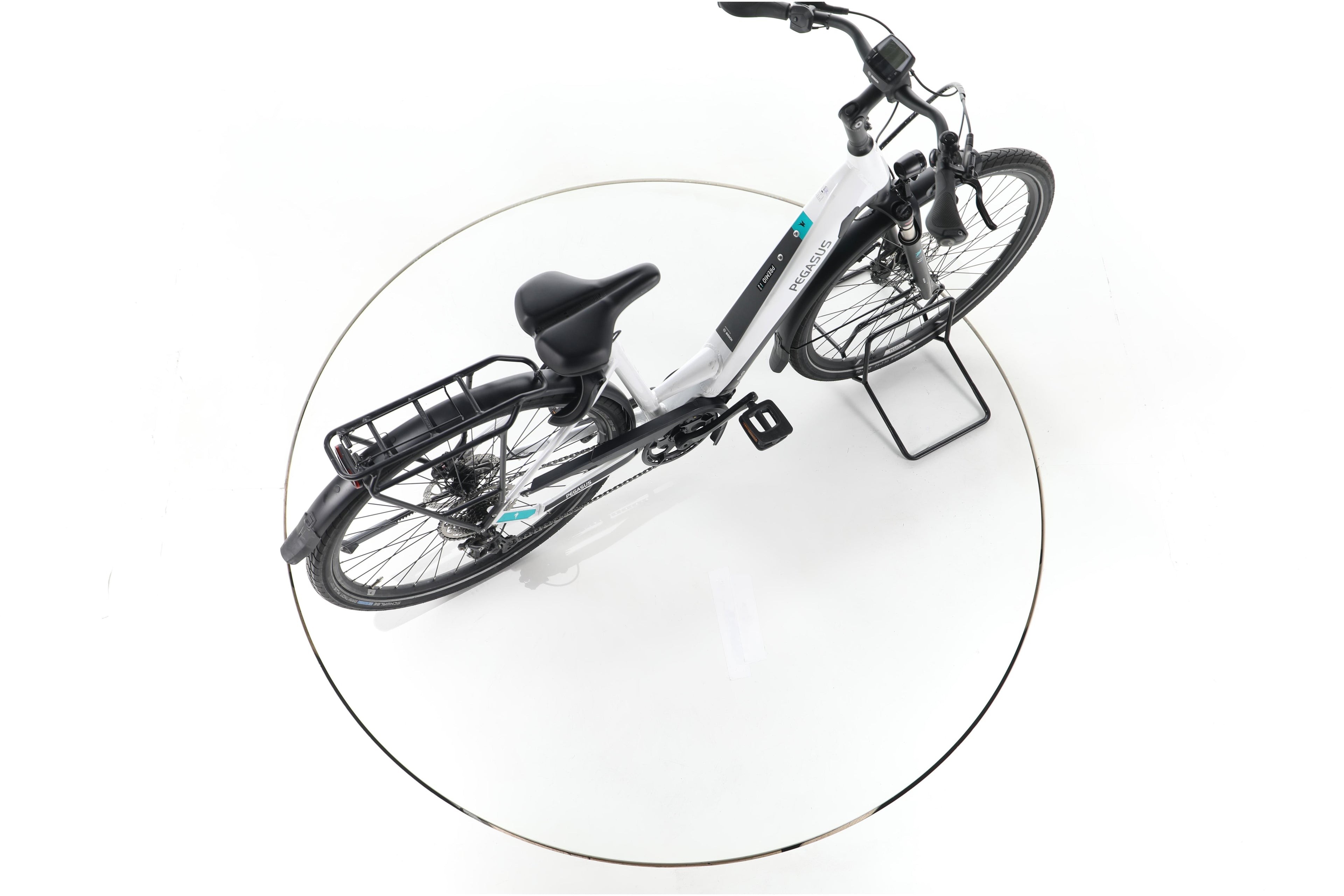 Pegasus Premio EVO 10 Lite Trekking E-Bike Tiefeinsteiger - Image 24