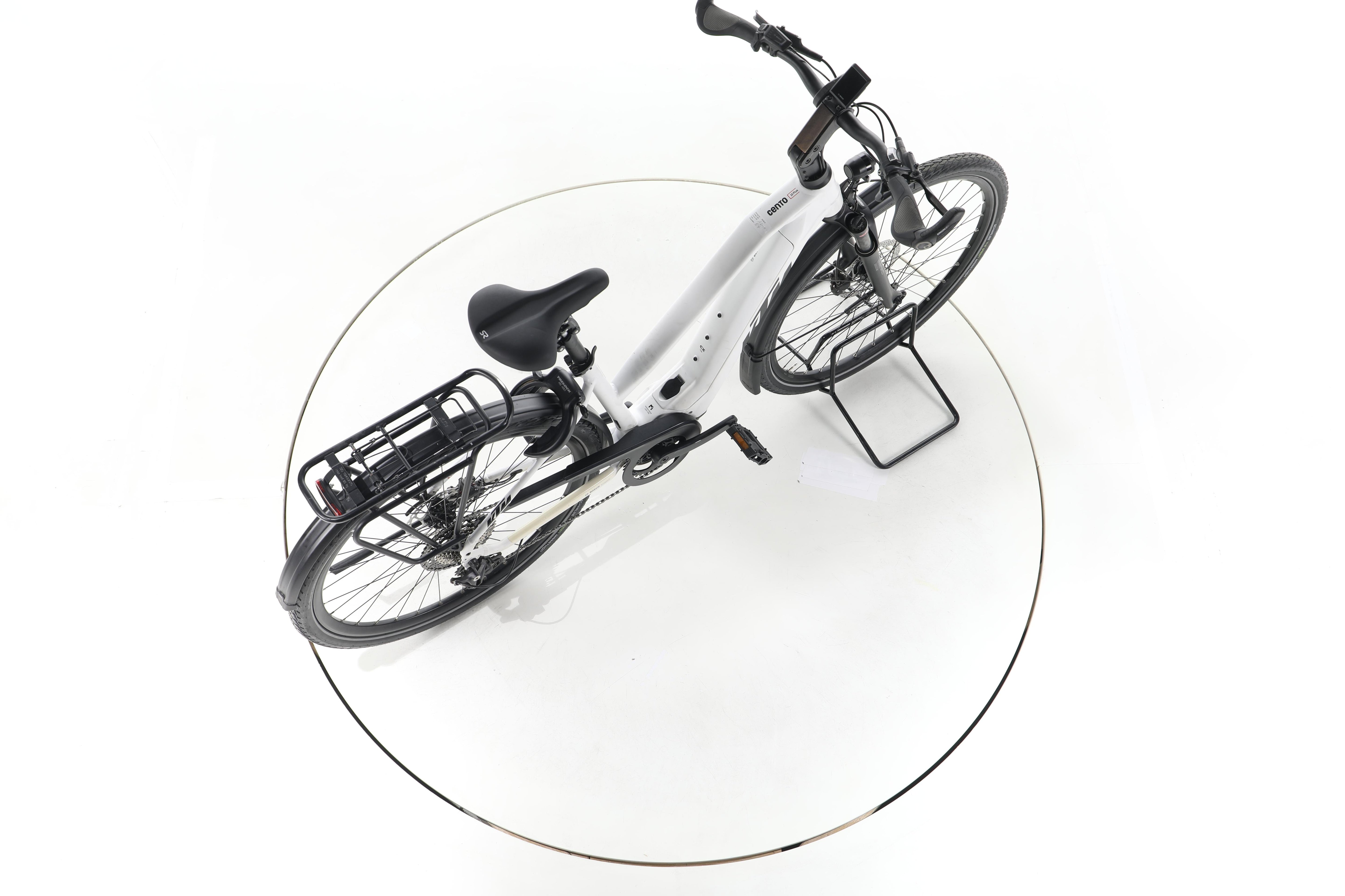 KTM Cento 10 Plus Trekking E-Bike - Image 24