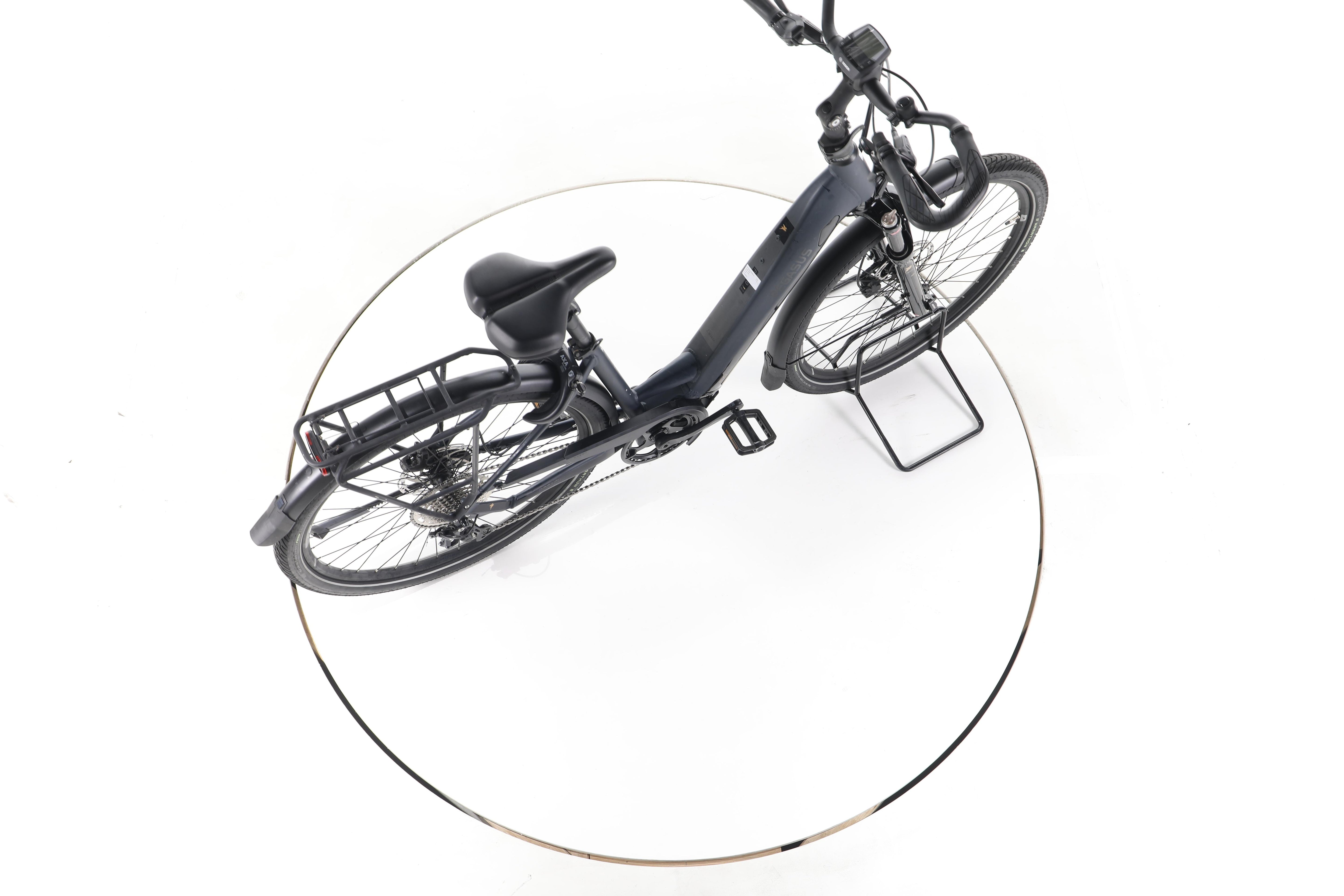 Pegasus Premio Evo Lite Comfort Trekking E-Bike Tiefeinsteiger - Image 24