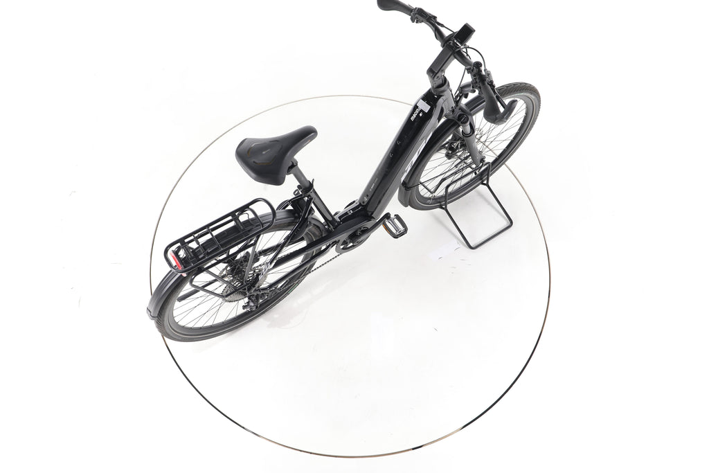 KTM Macina Premium Trekking E-Bike Tiefeinsteiger - Image 24